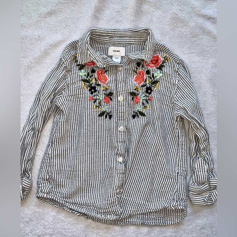 Old navy shirt XS(5)